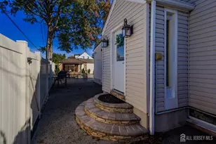 26 Darmouth Ave, Avenel, NJ 07 - Photo 30