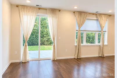 1103 Greenland Square, Highland Park, NJ 08904 - Photo 4