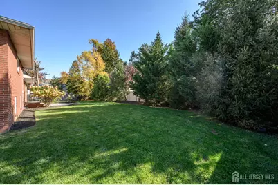 25 Archangela Avenue, Colonia, NJ 07067 - Photo 34