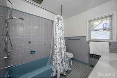 25 Archangela Avenue, Colonia, NJ 07067 - Photo 18