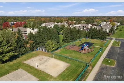 19 Sherborne Street, Franklin Township, NJ 08873 - Photo 40