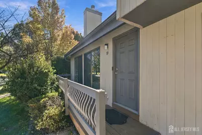 19 Sherborne Street, Franklin Township, NJ 08873 - Photo 4