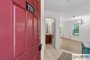 1111 Morning Glory Dr, Monroe Township, NJ 08831 - Photo 4