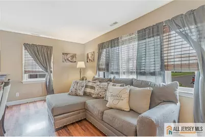 21 Louis Avenue, Middlesex, NJ 08846 - Photo 12