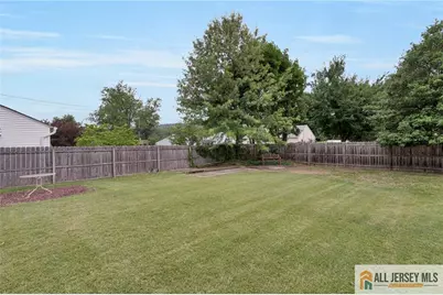 21 Louis Avenue, Middlesex, NJ 08846 - Photo 24