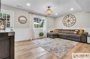 25 Fanwood Dr, Sayreville, NJ 08872 - Photo 8