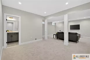 8 Arthur Ln, Cranbury Township, NJ 08512 - Photo 32