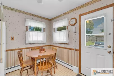 11 Richmond Road, Edison, NJ 08817 - Photo 8