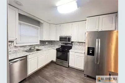 406 Cranbury Road #7, East Brunswick Township, NJ 08816 - Photo 4