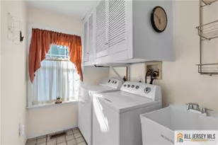 13 Betsy Ross Dr, Monroe Township, NJ 08831 - Photo 28