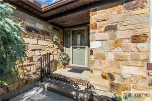 13 Betsy Ross Dr, Monroe Township, NJ 08831 - Photo 1