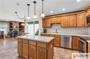 13 Betsy Ross Dr, Monroe Township, NJ 08831 - Photo 20