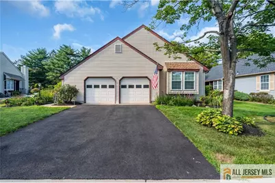 13 Betsy Ross Drive, Monroe Township, NJ 08831 - Photo 4