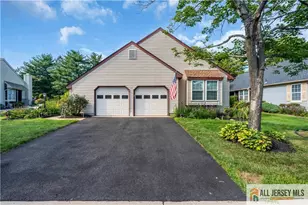 13 Betsy Ross Dr, Monroe Township, NJ 08831 - Photo 4