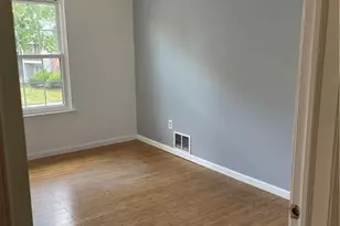 53 Taylor Dr, , NJ 08823 - Photo 12