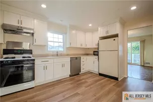8 Windy Hill Rd, Metuchen, NJ 08840 - Photo 16