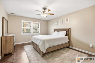 609 N Oaks Blvd, North Brunswick Township, NJ 08902 - Photo 10