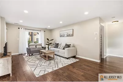 609 N Oaks Boulevard, North Brunswick Township, NJ 08902 - Photo 2