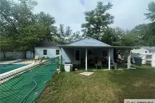 125 Snowhill St, Spotswood, NJ 08884 - Photo 2
