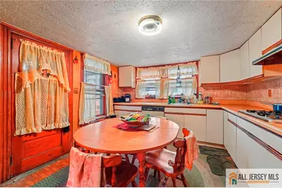 531 Penn Street, Perth Amboy, NJ 08861 - Photo 10