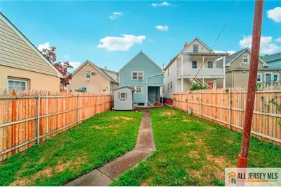 531 Penn Street, Perth Amboy, NJ 08861 - Photo 24