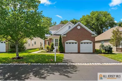 95 Crescent Way #95, Monroe Township, NJ 08831 - Photo 2