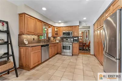 4 Van Loan Avenue, Sayreville, NJ 08872 - Photo 10