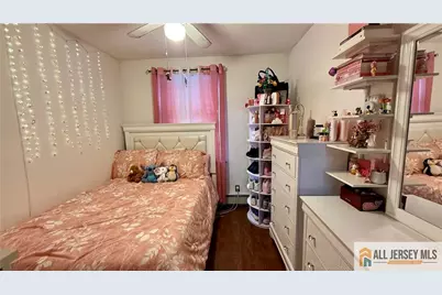 [Address not provided], Woodbridge Township, NJ 07095 - Photo 12