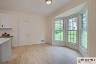 60 Essex Dr, South Brunswick Township, NJ 08852 - Photo 14