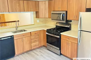 3606 Cricket Cir, Edison, NJ 08820 - Photo 2