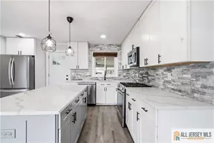 45 Foyer St, Edison, NJ 08817 - Photo 10