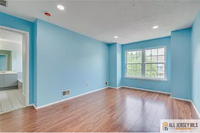 [Address not provided], Piscataway Township, NJ 08854 - Photo 10
