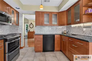 192 Stults Ln, East Brunswick Township, NJ 08816 - Photo 4