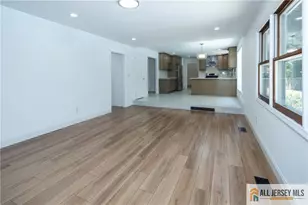32 Ellmyer Rd, Edison, NJ 08820 - Photo 16