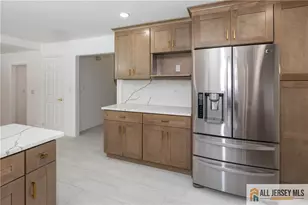 32 Ellmyer Rd, Edison, NJ 08820 - Photo 8