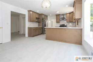 32 Ellmyer Rd, Edison, NJ 08820 - Photo 10