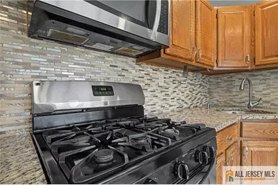 55 Pear Tree Lane, Franklin Township, NJ 08823 - Photo 12