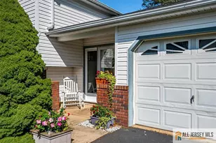 6 Paul Ave, South Brunswick Township, NJ 08824 - Photo 2