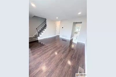 86 Wilton Avenue NE #403, Middlesex, NJ 08846 - Photo 10