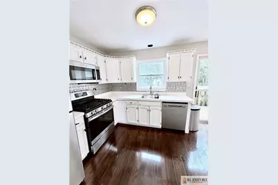 86 Wilton Avenue NE #403, Middlesex, NJ 08846 - Photo 4