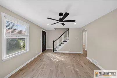 [Address not provided], Hamilton Township, NJ 08609 - Photo 4