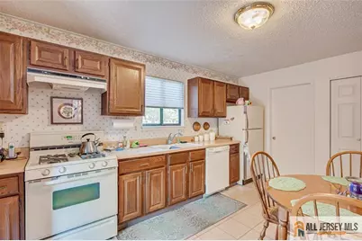 117 Kingsberry Drive, Franklin Township, NJ 08873 - Photo 12