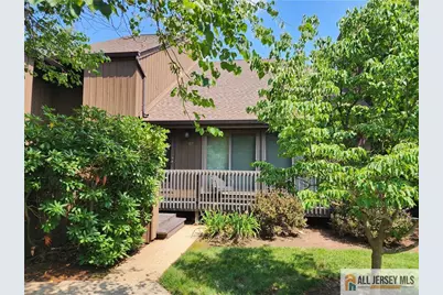 117 Kingsberry Drive, Franklin Township, NJ 08873 - Photo 2