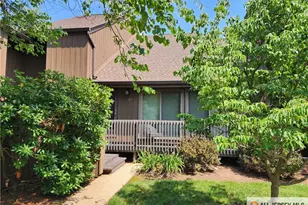 117 Kingsberry Dr, Franklin Township, NJ 08873 - Photo 2