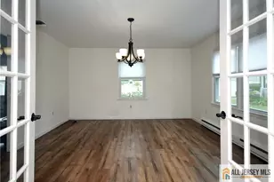 264 Middlebury Ln, Monroe Township, NJ 08831 - Photo 14