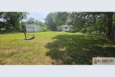 70 Wood Avenue, Iselin, NJ 08830 - Photo 4