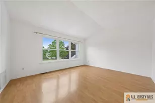 282 Kraemer Ct, East Brunswick Township, NJ 08816 - Photo 22
