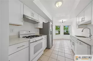 282 Kraemer Ct, East Brunswick Township, NJ 08816 - Photo 12