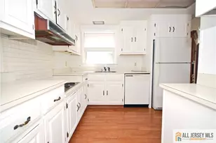 220 Manchester Ln, Monroe Township, NJ 08831 - Photo 18