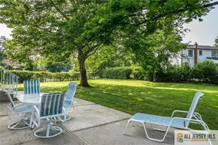 8 Dov Pl, South Brunswick Township, NJ 08824 - Photo 18